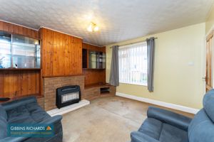 Sitting Room- click for photo gallery